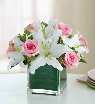 Modern Embraceâ?¢ Pink Rose & Lily Cube