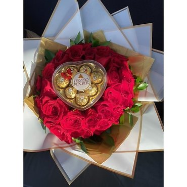 Elegant Valentine\'s Day Bouquet