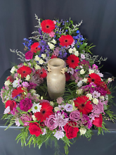 Prominent Urn Tribute