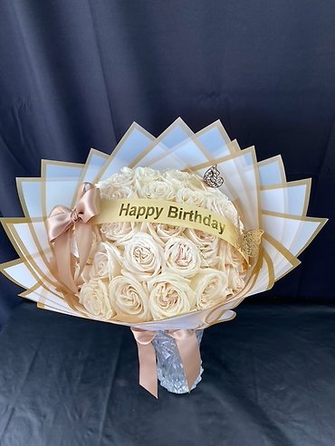 Elegant Handtied Birthday Bouquet